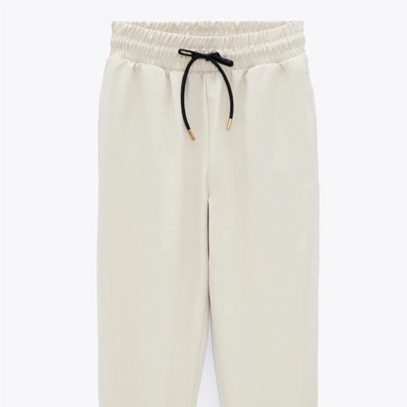 Zara cream elastic waist joggers - Picture 2 of 5